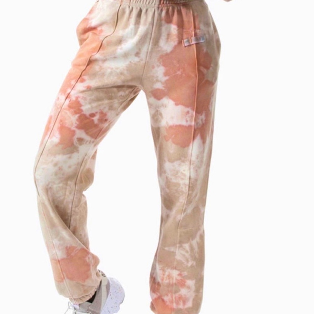 -rare- Nike essential light weight sweat pants